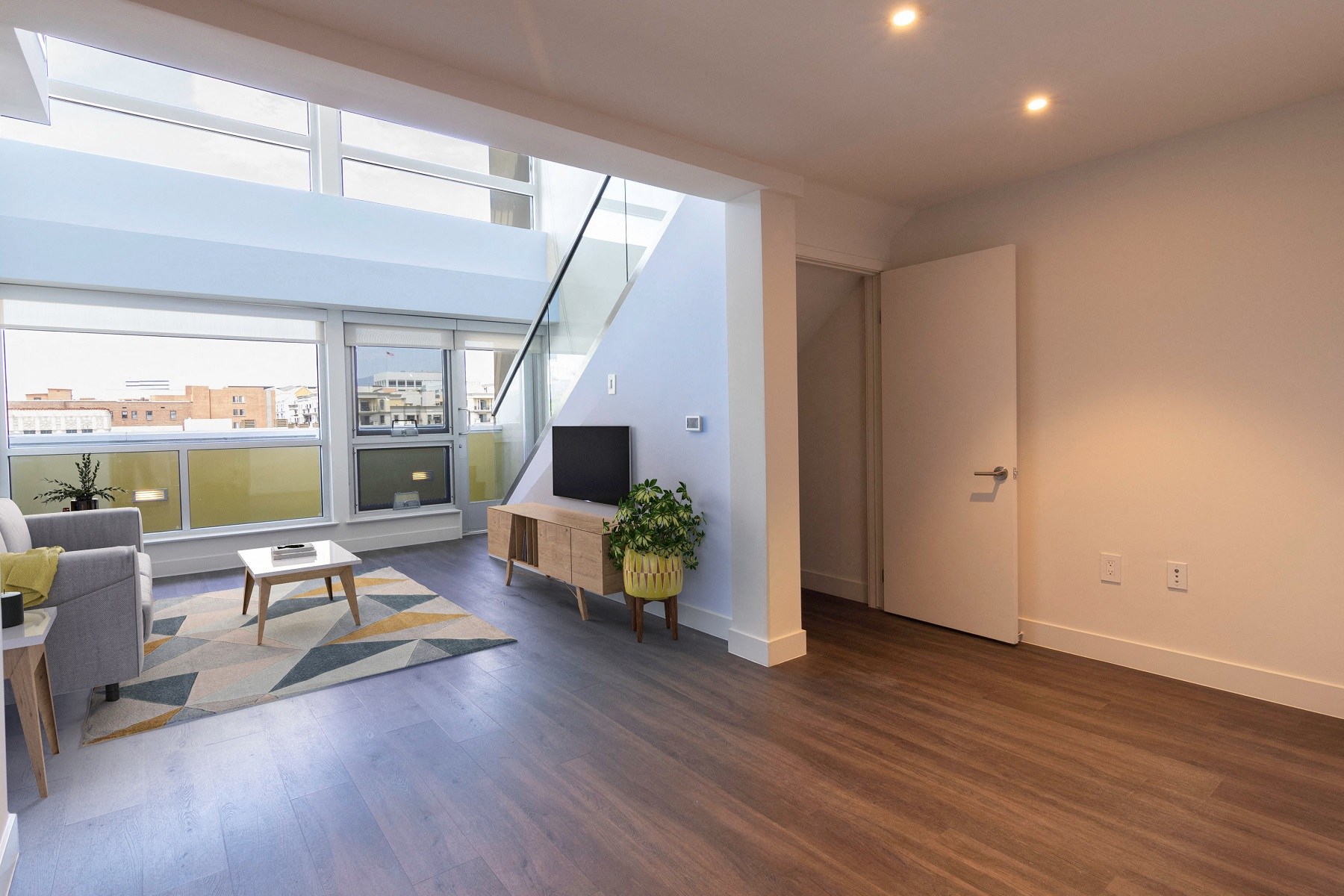 1539 508 Loft LR3